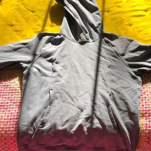 Lululemon scuba pullover size 4